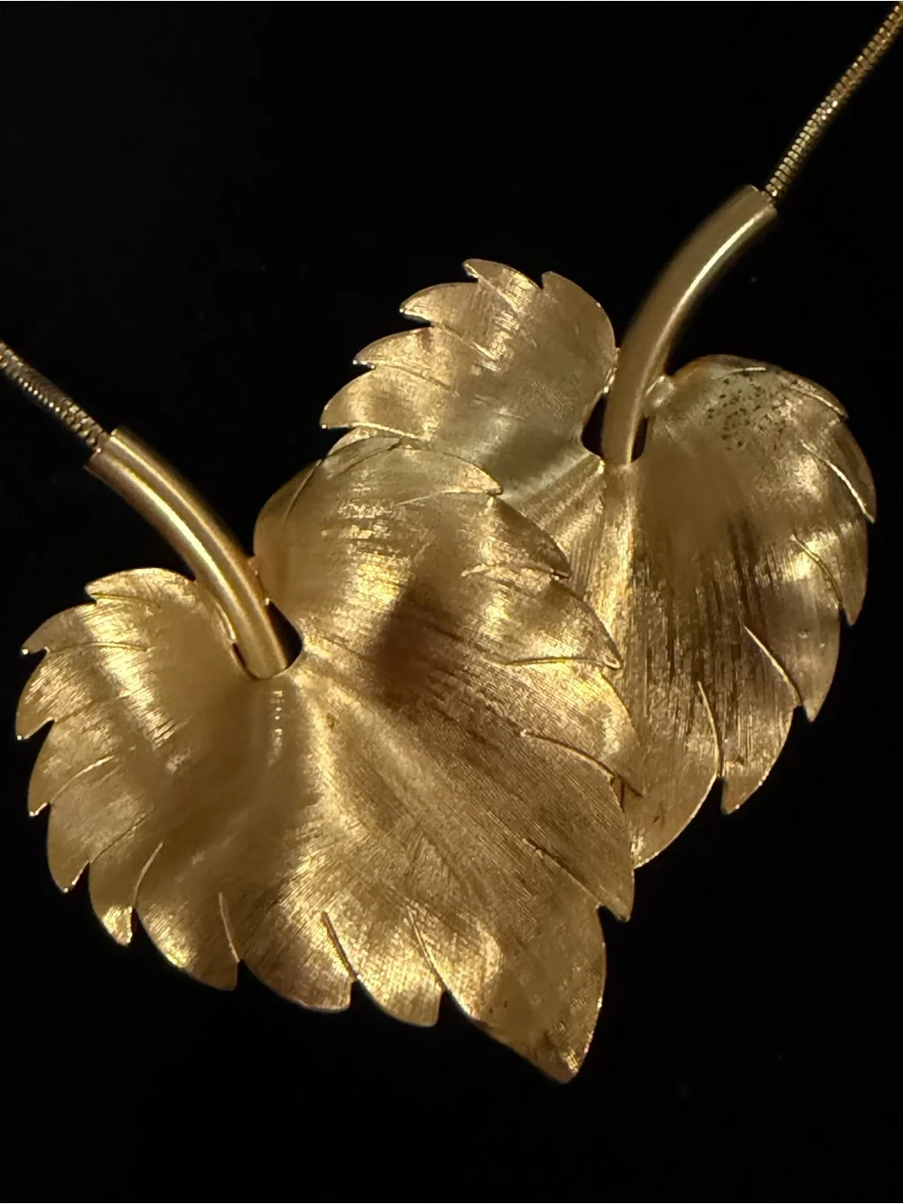 Vintage Gold Leaf Pendant Necklace with Matching Leaf Studs
